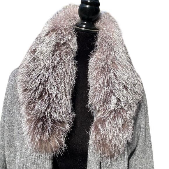 Neiman Marcus Cashmere Gray Cardigan Fox fur women's size Medium NWT - Picture 2 of 11